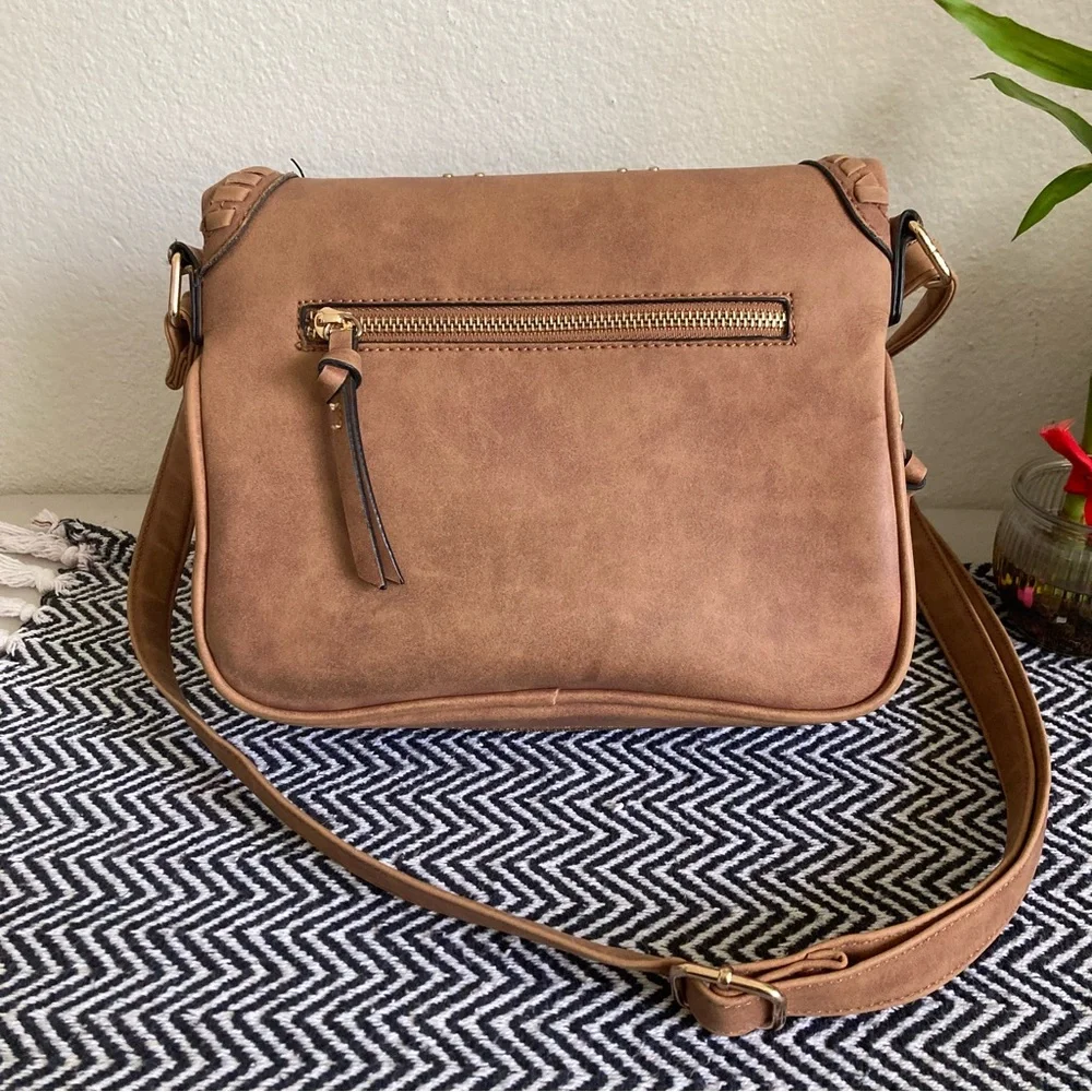 Crossbody / Shoulder back with extendable bottom - Picture 2 of 7